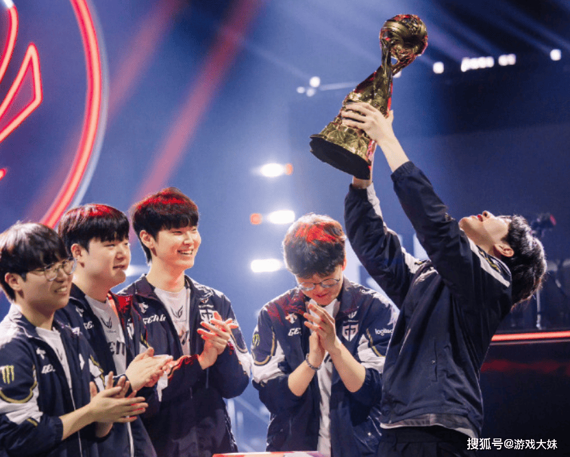 LOL更新战队实力排行榜，BLG下滑到第(dì)5名，LCK包揽前二