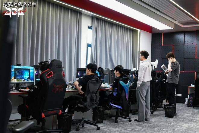 LPL官方警告选手职业态度了，JDG榜上有名，最严重永久禁赛