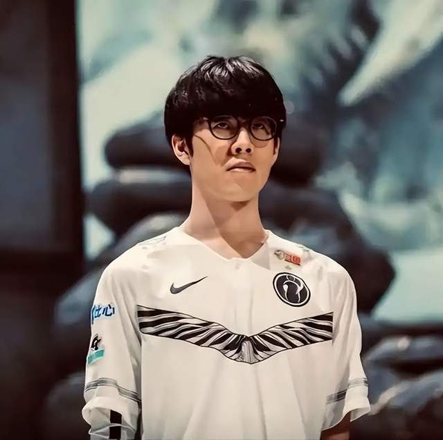 LOL 手游首轮传奇联名皮肤官宣,Faker/TheShy 同款 11.8 上线!